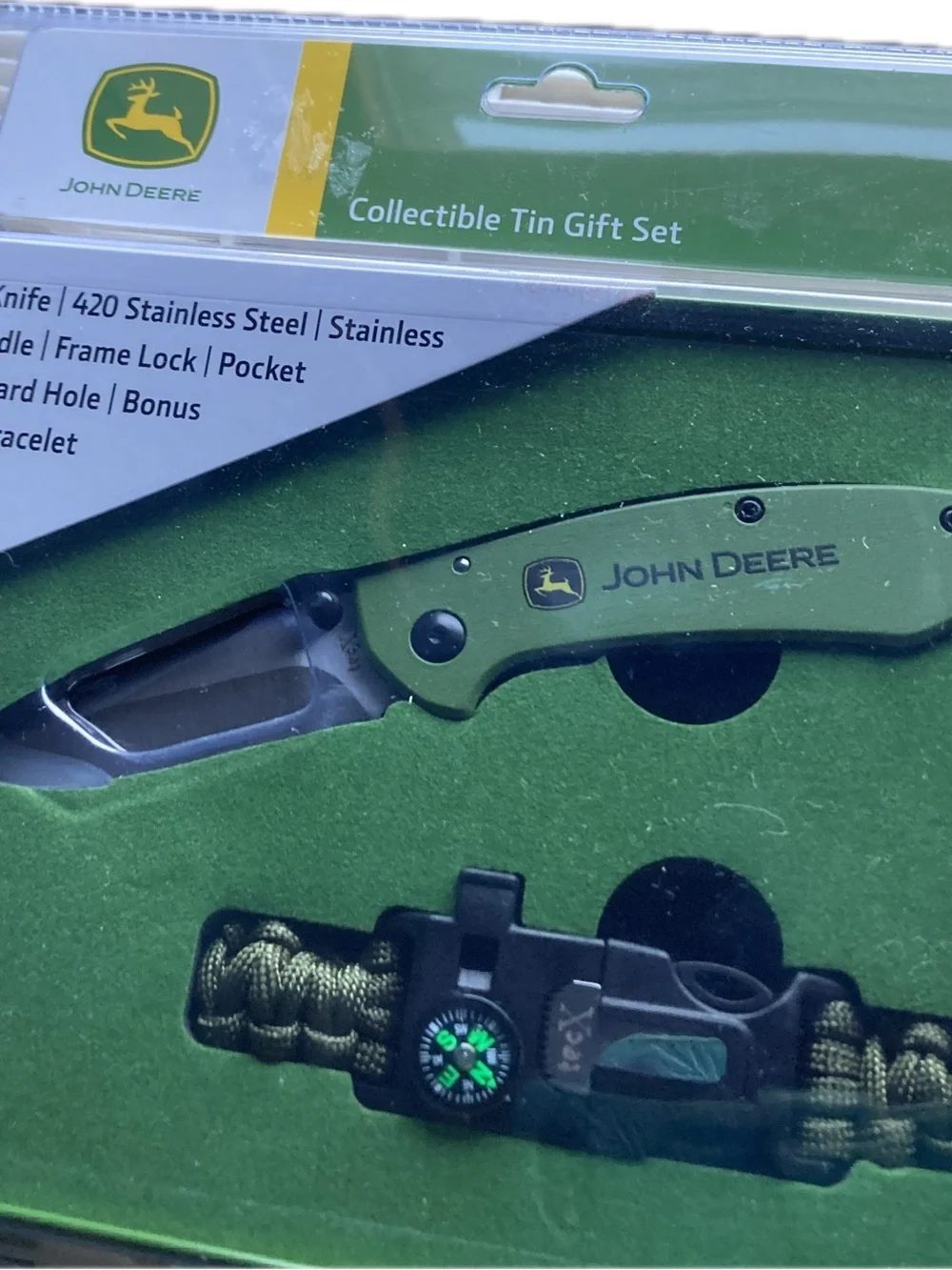 John Deere Limited Edition Gift Tin Set w Knife & Paracord Bracelet Set